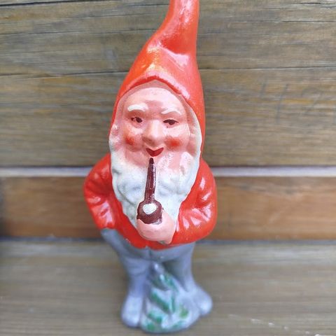 Gammel Tysk Heissner Nisse med pipe