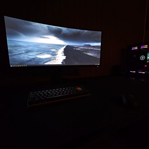 Ultrawide OLED