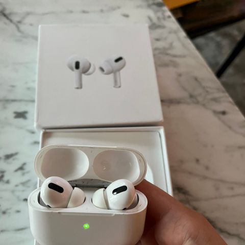 AirPods Pro selges