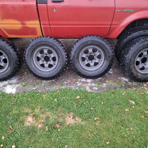 31x10.5R15 MudTerrain