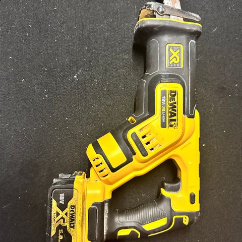 Dewalt 18V XR Brushless Reciprocating Saw