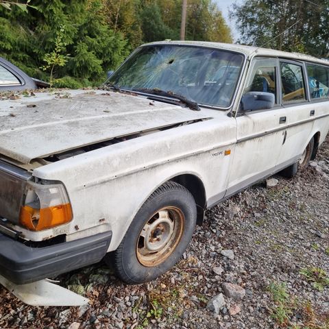 Volvo 245