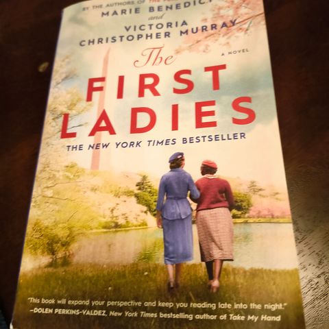 The First Ladies (English version)