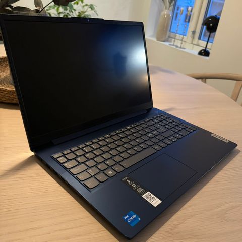 Lenovo IdeaPad Slim 3