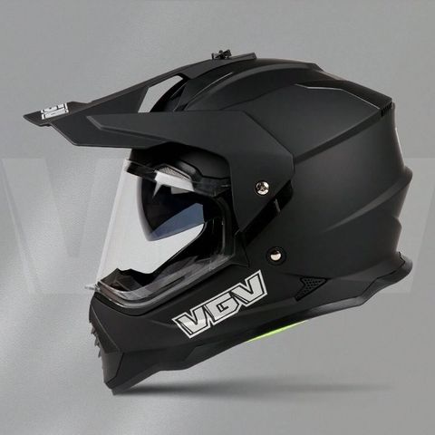 Motorcycle Helmet with Dual Visors