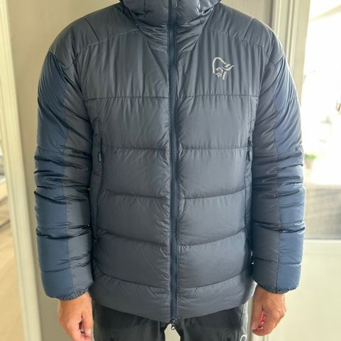 Norrøna Trollveggen down 850 jacket (M)