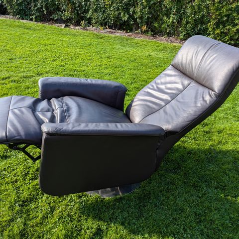 Recliner skinnstol.  Merke HJORT KNUDSEN