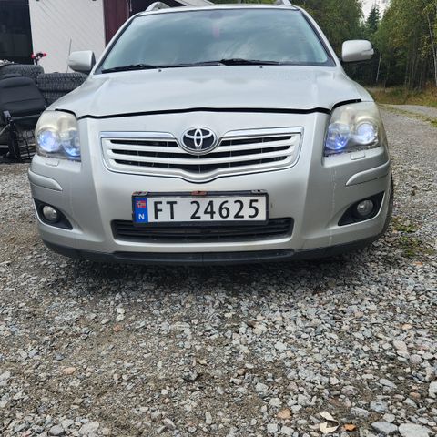 07 Avensis i deler