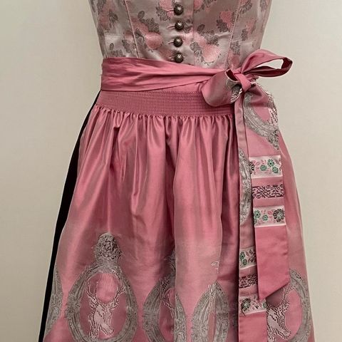 Dirndl / Oktoberfestkjole leies ut - Str. 40-42