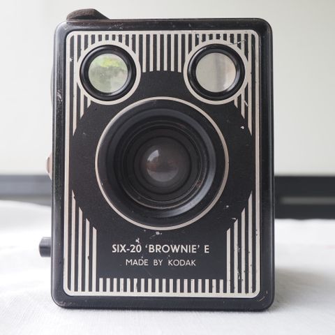 Kodak Brownie Six-20 til salgs