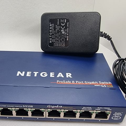 Netgear 8port gigabit switch