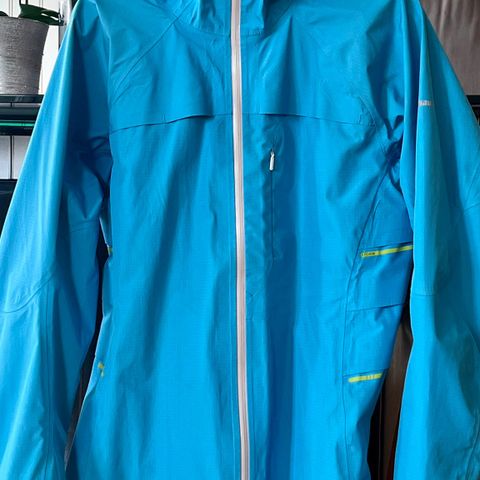 Berghaus Active allværsjakke / regnjakke Medium / Small