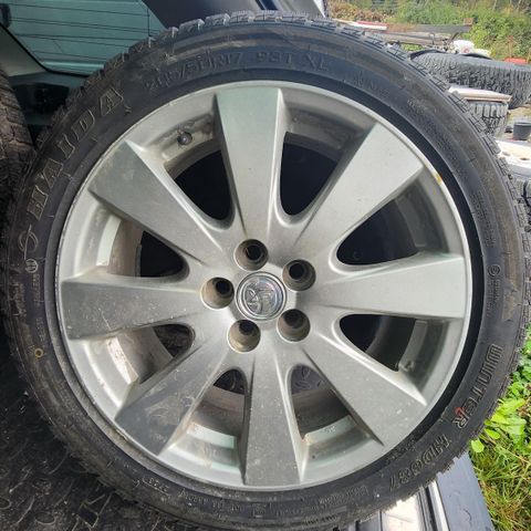 Piggfrie 17" til Avensis T25