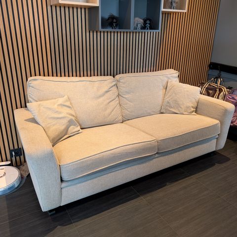 Flott brukt beige sofa gruppe