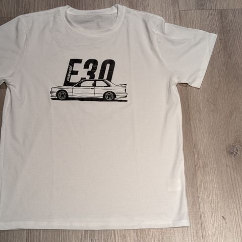 Bmw E30 Shorts & T-Shirt