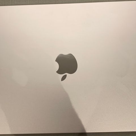 MacBook Air M2 2022 8Gb/256Gb sølv