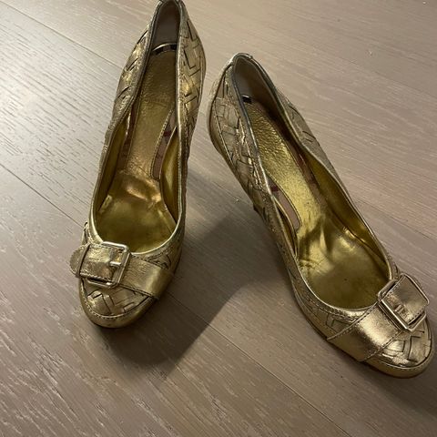 Burberry sko pumps gull str. 39