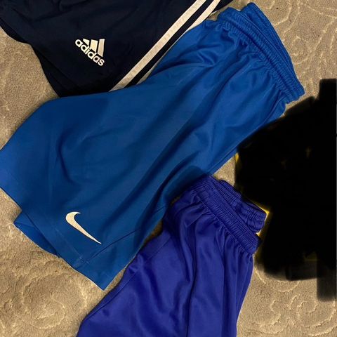 Nesten Nytt og Pent Brukt Sport / Training Shorts ( Al-Sabah / Nike / Adidas).