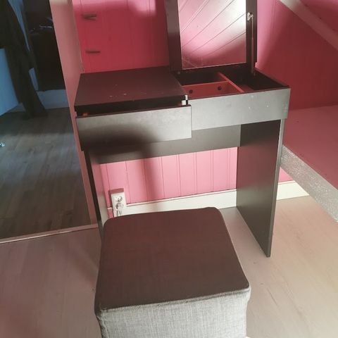 small dressing table and stool