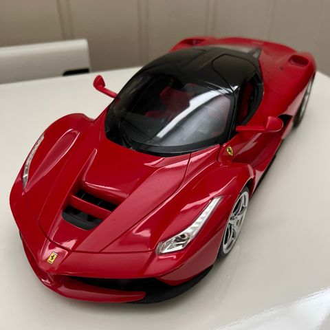 Ferrari radiostyrt bil