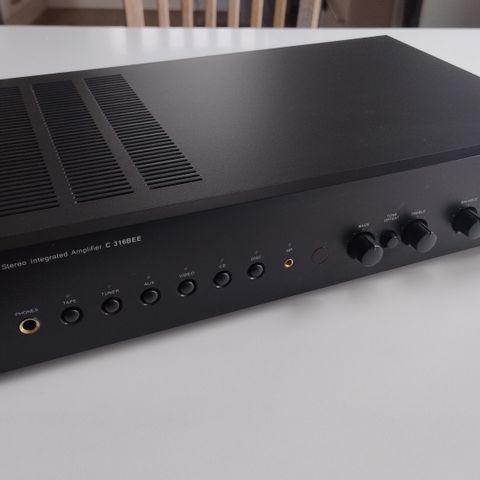 NAD C316 BEE forsterker