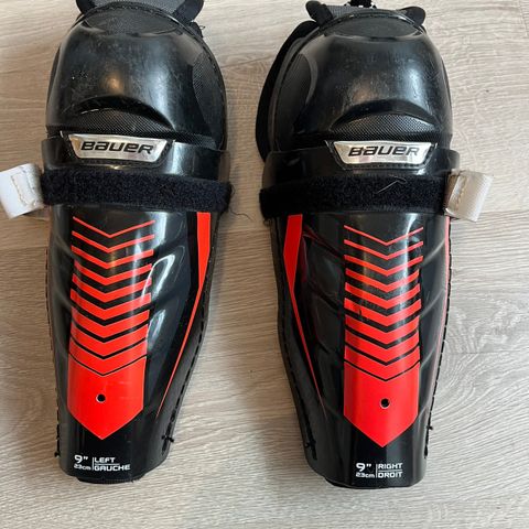 Bauer leggskinner til ishockey - 9” / 23 cm