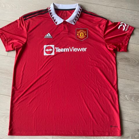 Adidas Manchester United 2022/23 trøye str 2xL