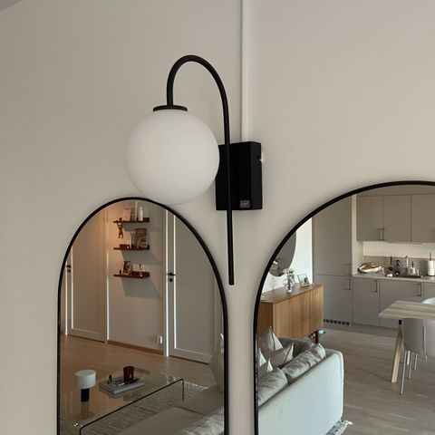 Herstal vegglampe