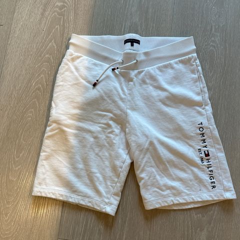 Tommy Hilfiger shorts str 176