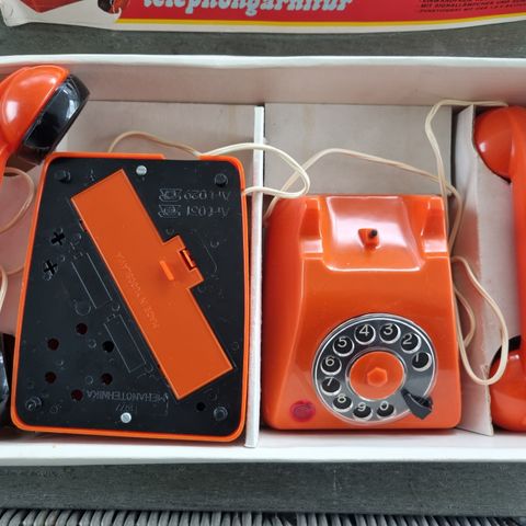 70-talls telefon / intercom lekesett