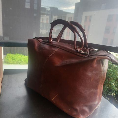 Valentina Italiensk ekte skinn bag/veske