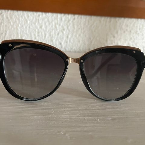 Solbrille fra Dolce&Gabanna