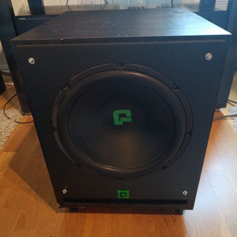 Fence Audio 12" aktiv subwoofer.