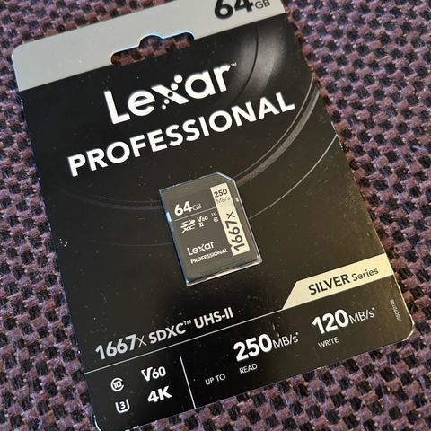 Lexar Hurtig 64GB-minnekort med V60-videoklassifisering