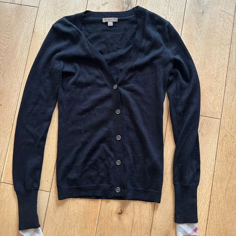 Burberry cardigan i 100% merinoull