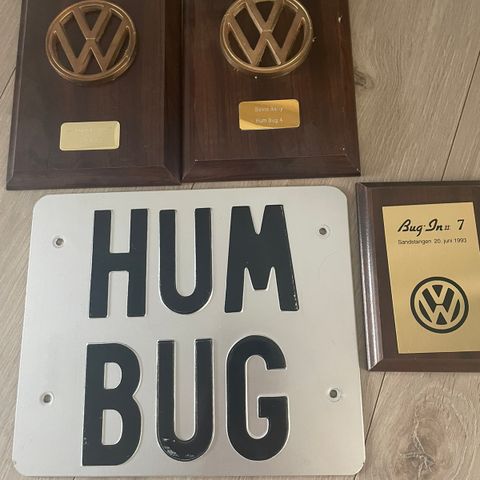 HUMBUG skilt og premier/ biltreff/ VW