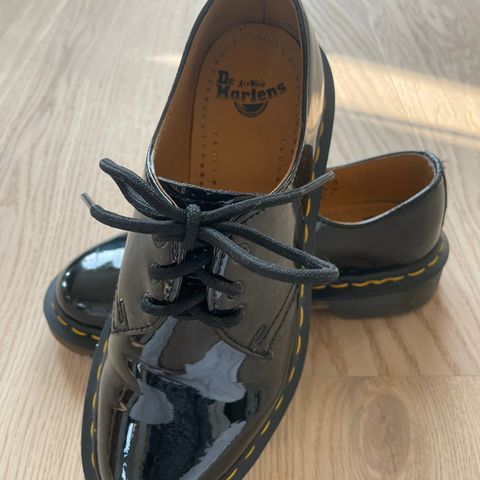 Dr. Martens sko