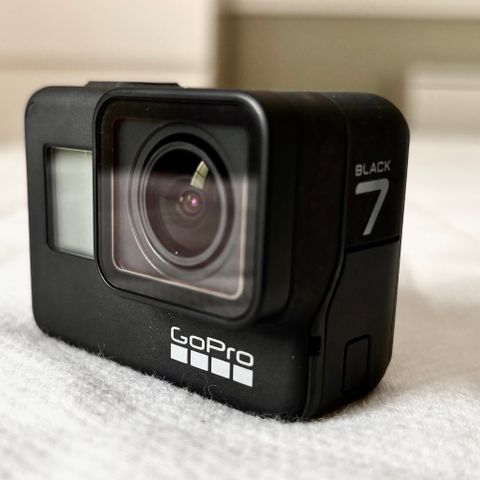 GoPro HERO Black 7 med div. utstyr selges rimelig!