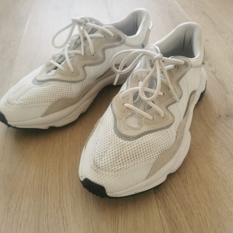 Adidas Ozweego sko, str 44