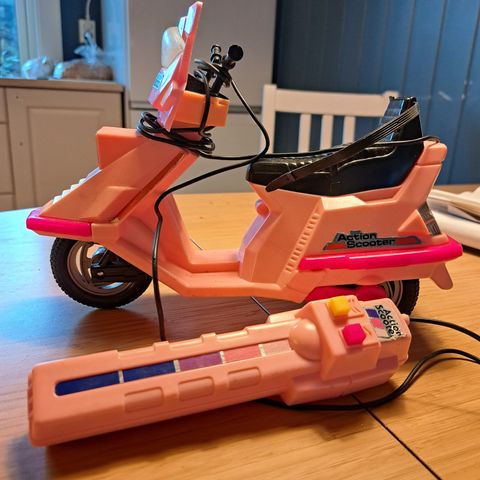 Vintage Barbie elektrisk skuter