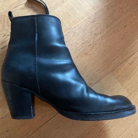 Acne pistol boots str 38