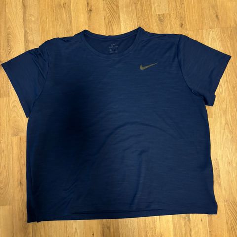 NIKE DRI-FIT STR 3 XL