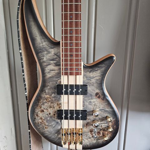 Jackson Pro Series Spectra Bass SBFM IV