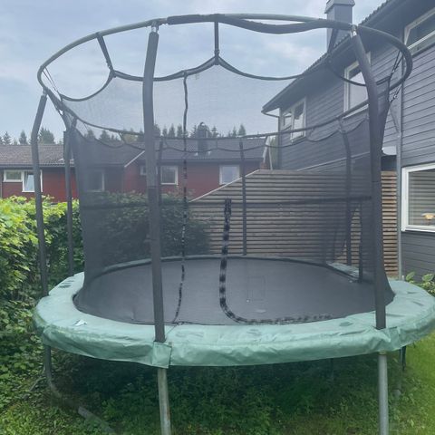 JumpKing Trampoline 4,9 x 3,7 m