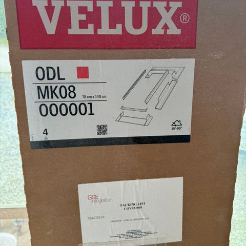 Velux innramming for solcellepanel