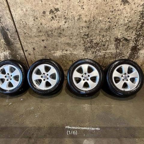 Volvo V70 felger selges. 205/60R16