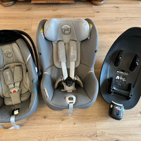 Bilstolseter m/ Base-  Cybex M Aton + Sirona