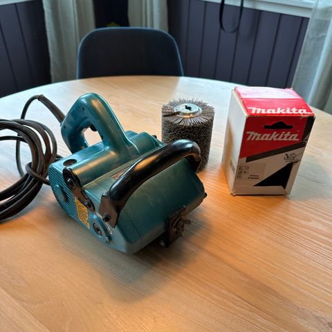 Makita 9741 børstesliper