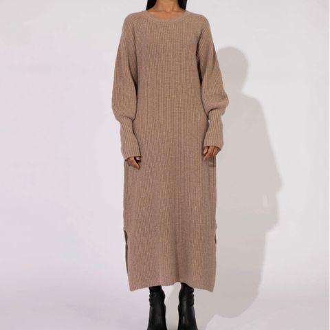 Helene knit dress- beig Str L