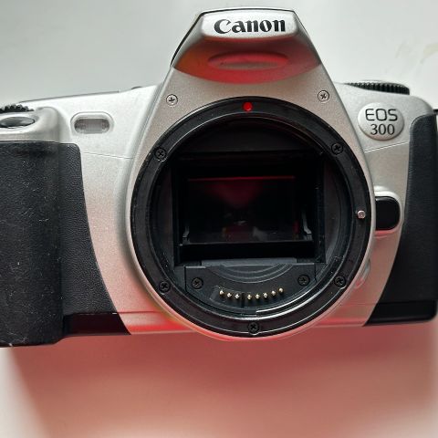 Canon EOS 300 film kamera